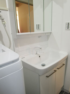 クリナップ　ラクエラでカフェ風キッチンに